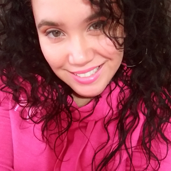 Meet your Posher, Mairim - Picture 3 of 4